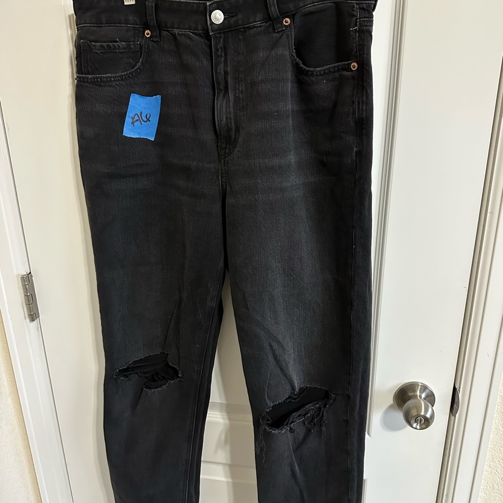 American Eagle distressed mom Jeans